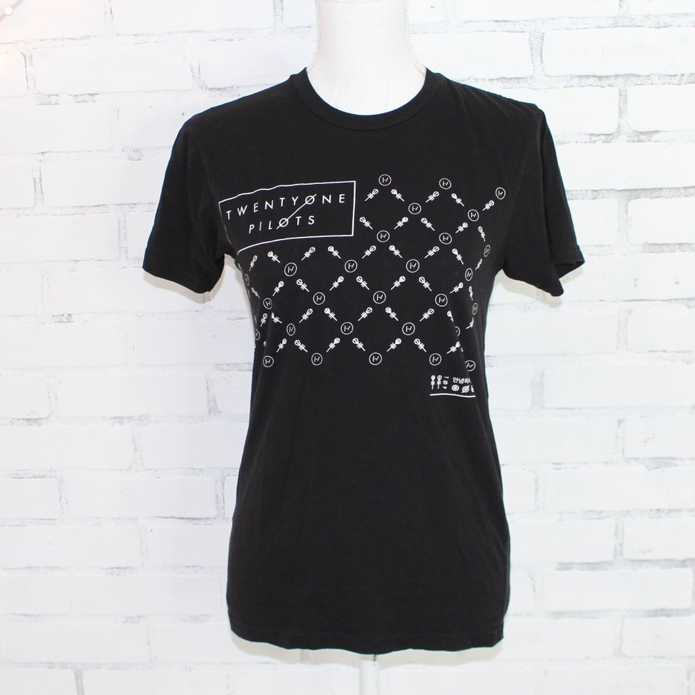 21 Pilots Vintage Graphic Tshirt